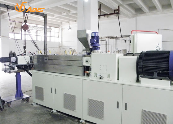 50HZ 3 Phase Lab Twin Screw Extruder Split Barrel Type For Compounding