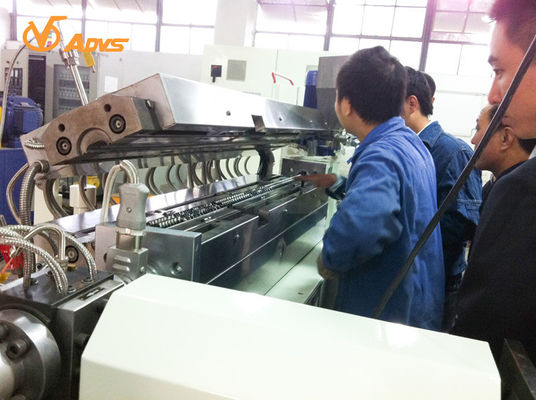 50HZ 3 Phase Lab Twin Screw Extruder Split Barrel Type For Compounding