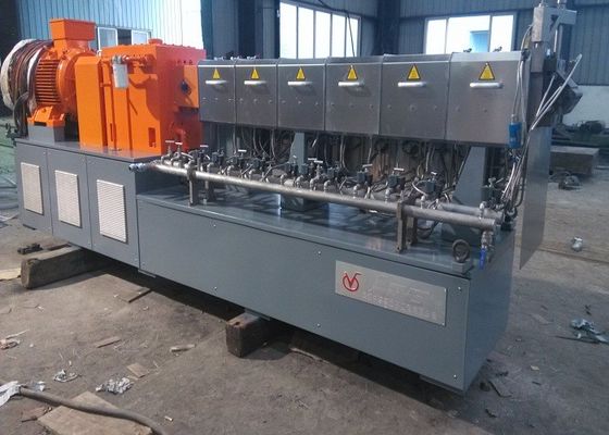 Good price Bilateral Symmetry Gear Drive System Plastic Twin Screw Extruder for Feeding Powders and Short Fibers trực tuyến