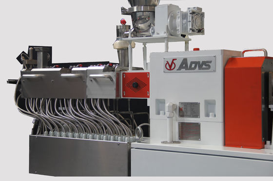 Giá tốt Máy đùn trục vít đôi phòng thí nghiệm hiệu suất cao với công suất 50kg/h để tạo hỗn hợp chính xác trực tuyến